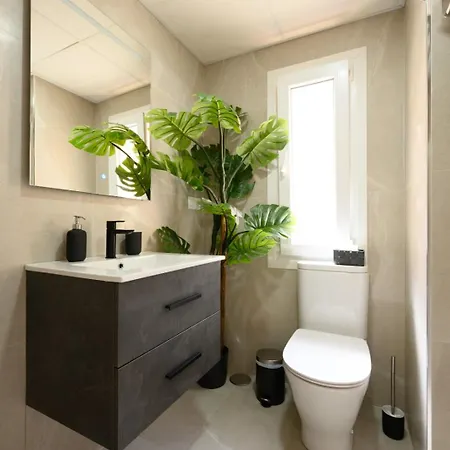 La Paz By 10tosea * Fuengirola