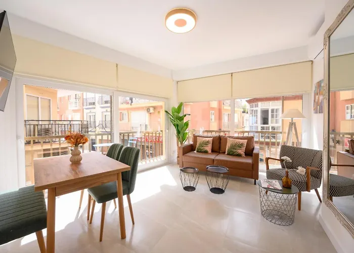 La Paz By 10tosea * Fuengirola