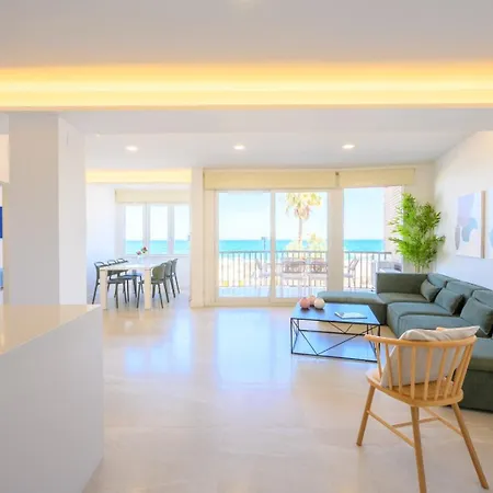 La Paz By 10tosea * Fuengirola